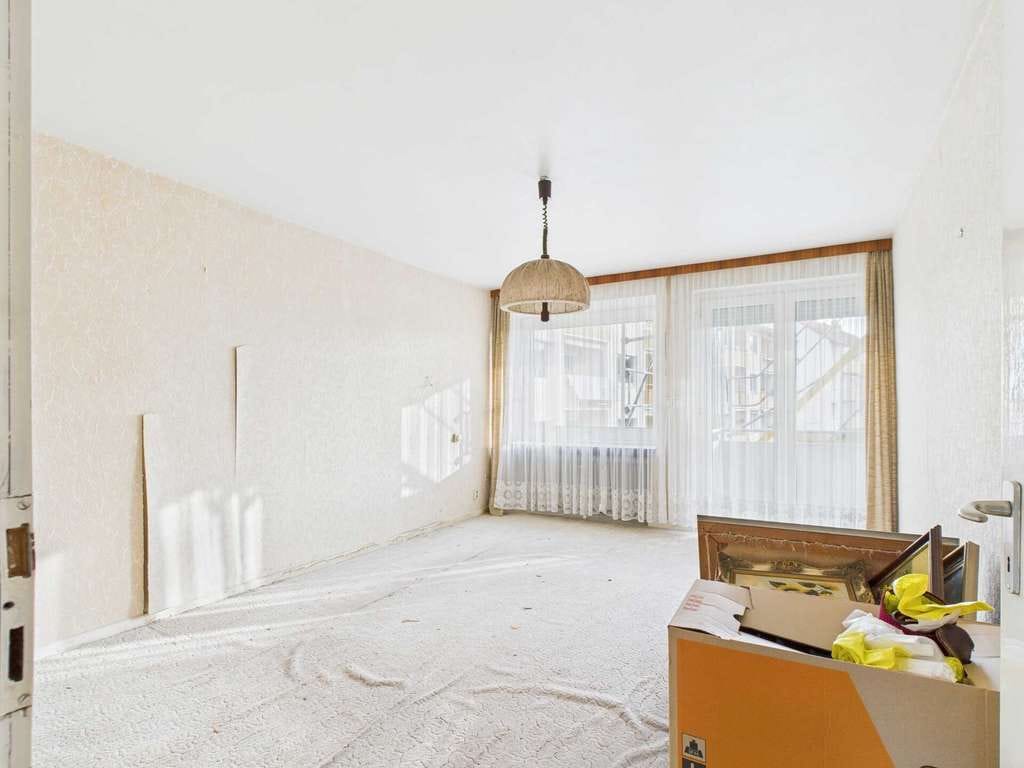 Immobilie in Hildesheim - Kompakte Wohnung mit Balkon – ideal zur individuellen Sanierung - Bild 4