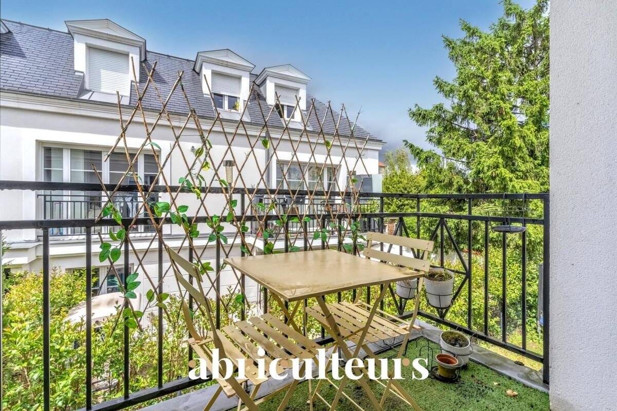 Immobilie in Weiherhammer - Colombes Gros Grès: 3 Zimmer hell mit Balkon, Parkplatz - Bild 2