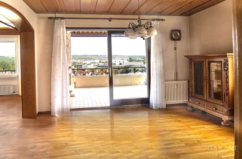 Immobilie in Kirchheim am Neckar - !!! Mehrgenerationenhaus mit zwei Wohneinheiten in schöner, ruhiger Panorama-Aussichtslage !!! - Bild 3