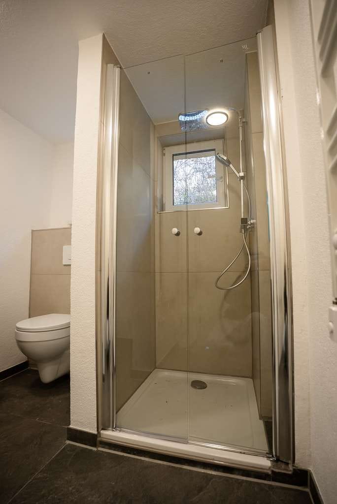 Immobilie in Schramberg - 2026 modernisierte 4-Zimmer-Wohnung (ca. 62 m²) mit Keller & Bühne in Schramberg - Bild 4