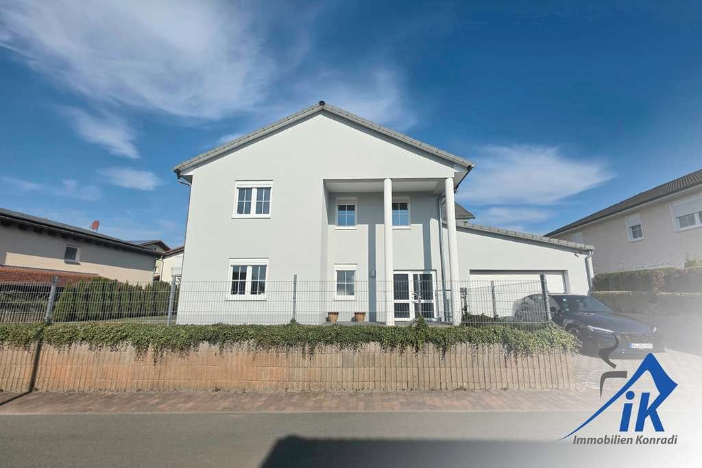 Immobilie in Mackenbach - IK |Mackenbach: schönes und großzügiges Einfamilienhaus mit Terrasse - Bild 0