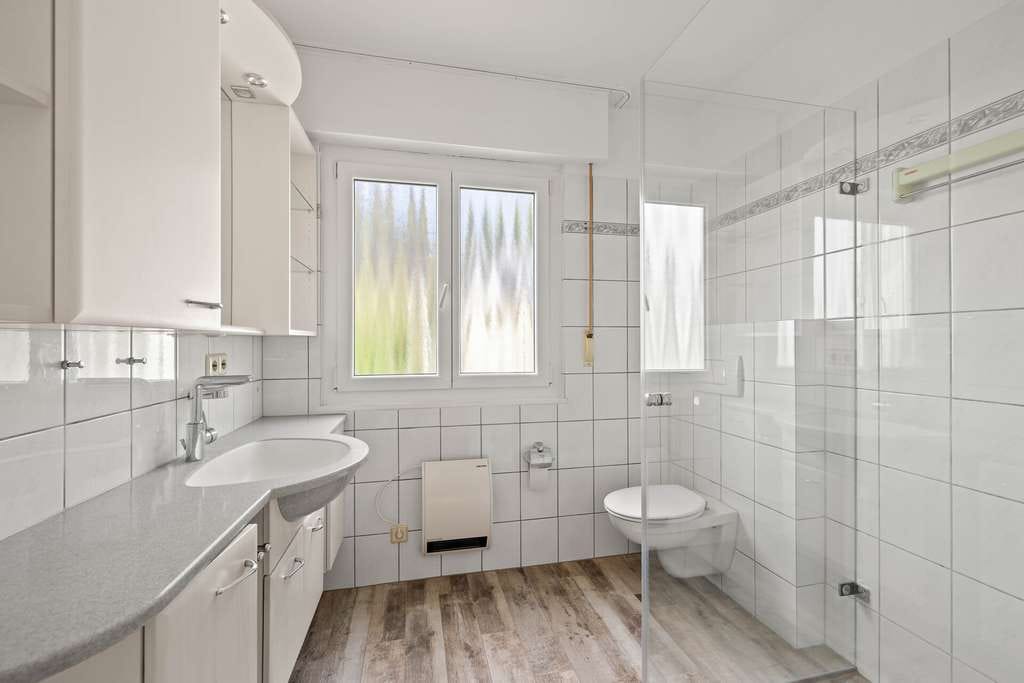 Immobilie in Küssaberg - Einfamilienhaus mit Einliegerwohnung in traumhafter Aussichtslage von Küssaberg-Kadelburg - Bild 2