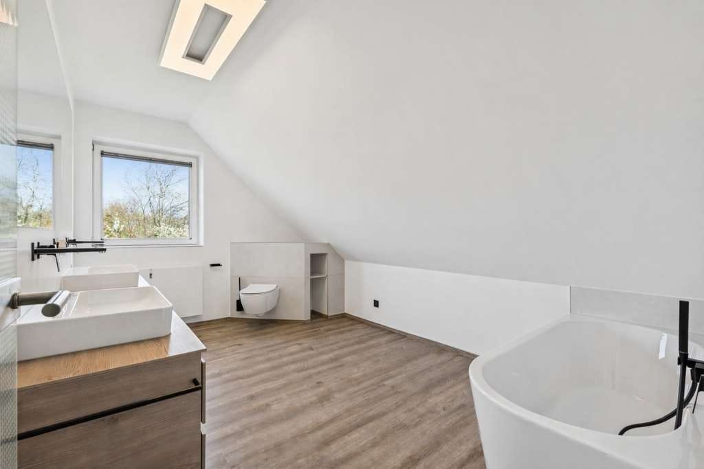 Immobilie in Lüdersfeld - Ein Platz zum Durchatmen
Modernes Haus mit traumhaftem Garten - Bild 4