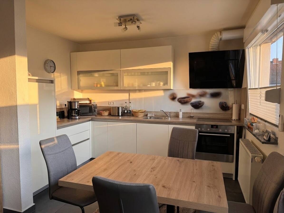 Immobilie in Bönen - Helle und modernisierte Eigentumswohnung mit zwei Stellplätzen, Garten und Balkon, auch als Renditeobjekt nutzbar. - Bild 3
