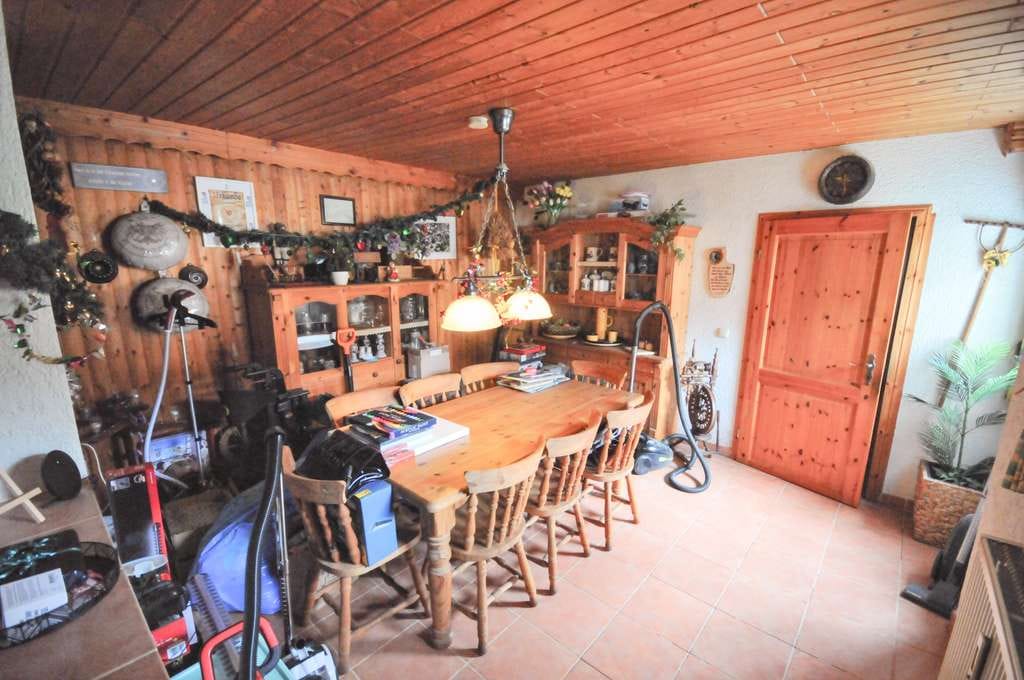 Immobilie in Wölfersheim - Ob Hofreite oder Anlage - Großer Hof mit vielen Nutzungsmöglichkeiten und Wohnungen - Bild 4