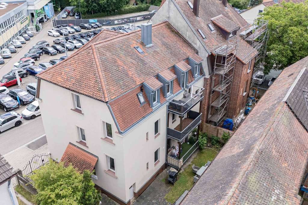 Immobilie in Schwabach - 3-Familienhaus mit bezugsfreier Wohnung, Mieteinnahmen und Entwicklungspotenzial in Schwabach - Bild 1