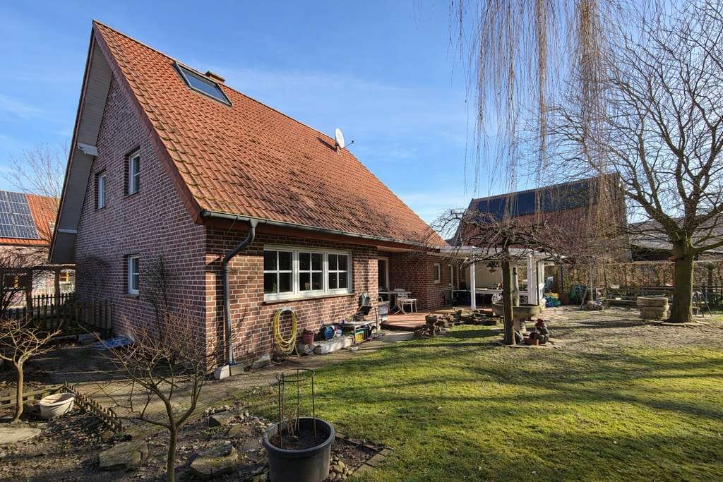 Immobilie in Herzebrock-Clarholz - Familienglück beginnt hier: Ihr neues Zuhause in bester Lage! - Bild 2