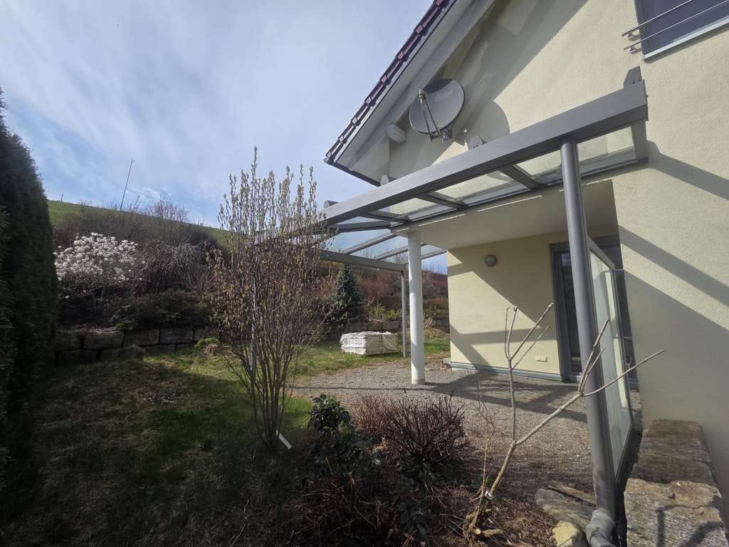 Immobilie in Ochsenhausen - Neuwertiges - massives, modernes Wohnhaus mit ELW bei Ochsenhausen - Bild 3