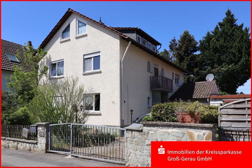 Immobilie in Nauheim - ***Raumwunder: Charmantes Zweifamilienhaus mit zusätzlicher Einliegerwohnung*** - Bild 0