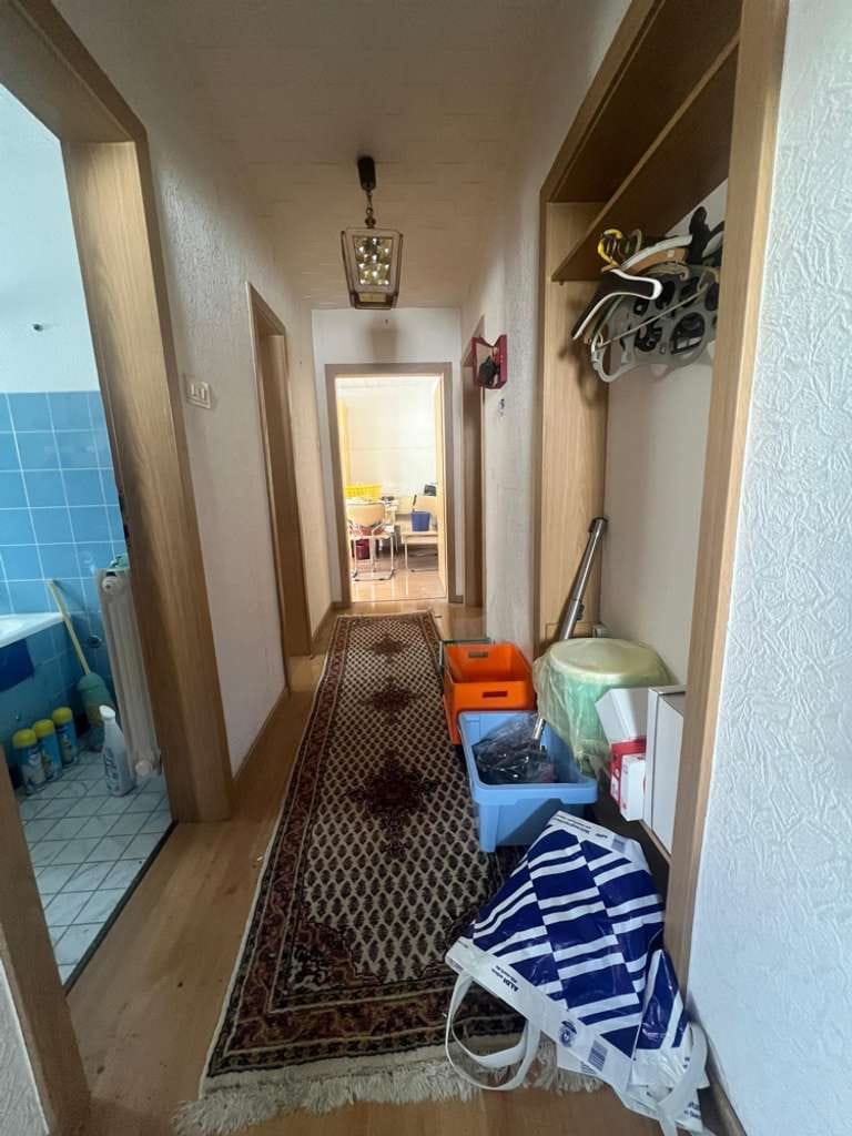 Immobilie in Königswinter - Kompaktes Einfamilienhaus mit kleinem Garten und Garage in ruhiger Lage von Heisterbacherrott - Bild 2