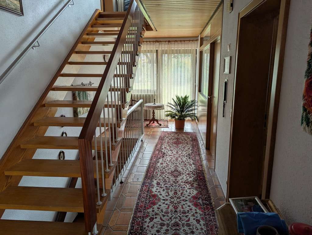 Immobilie in Kuhardt - Einfamilienhaus mit 8 Zimmern, Küche/Bad und Garage in Kuhardt - Bild 3