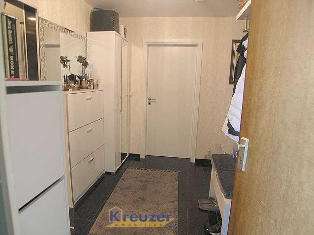 Immobilie in Baienfurt - Modernisiert * Gepflegt * Kurzfristig beziehbar - Tolle 4-Zimmerwohnung im 5. OG mit Aufzug !    - Bild 3