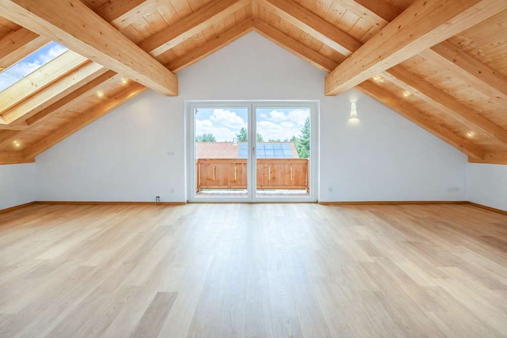 Immobilie in Otterfing - *PROVISIONSFREI*  moderne 2-Zimmer-DG-Wohnung mit Balkon - Bild 1