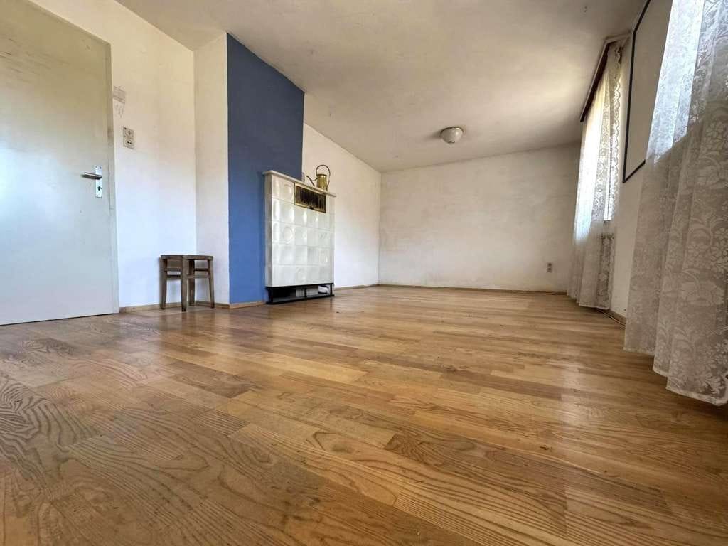 Immobilie in Lichtenstein - Sanierungs-Projekt mit viel Potential in toller Aussichtslage - Bild 2
