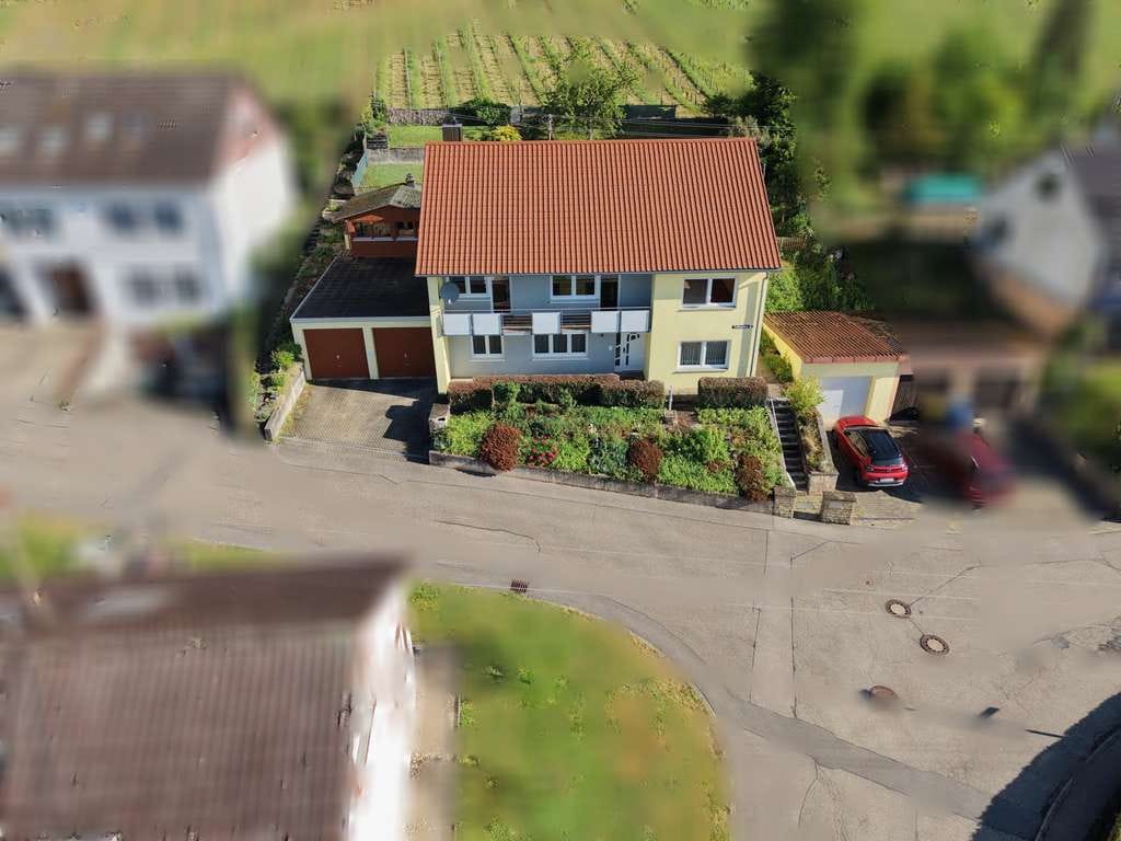 Immobilie in Pfaffenhofen - VBU Immobilien - Mit viel Platz, flexibler Nutzung, Ausbaupotenzial und unverbaubarer Aussicht - Bild 2