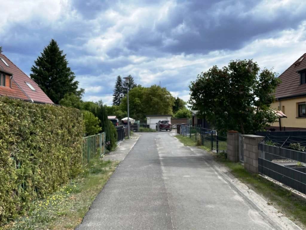 Immobilie in Schwarzheide - Bezugsfrei & zügig verfügbar - Haus mit Garage, Werkstatt und Nebengelaß - Bild 2