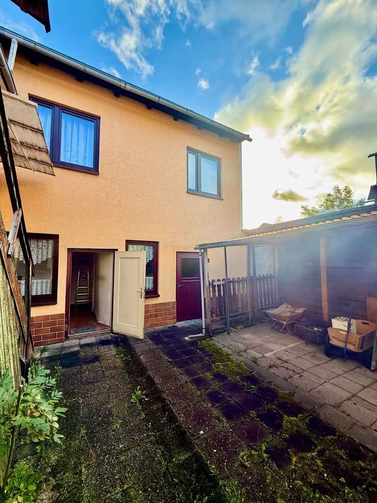 Immobilie in Geratal - geräumiges Einfamilienhaus mit Garage- ideal für Familien mit handwerklichem Geschick! - Bild 2
