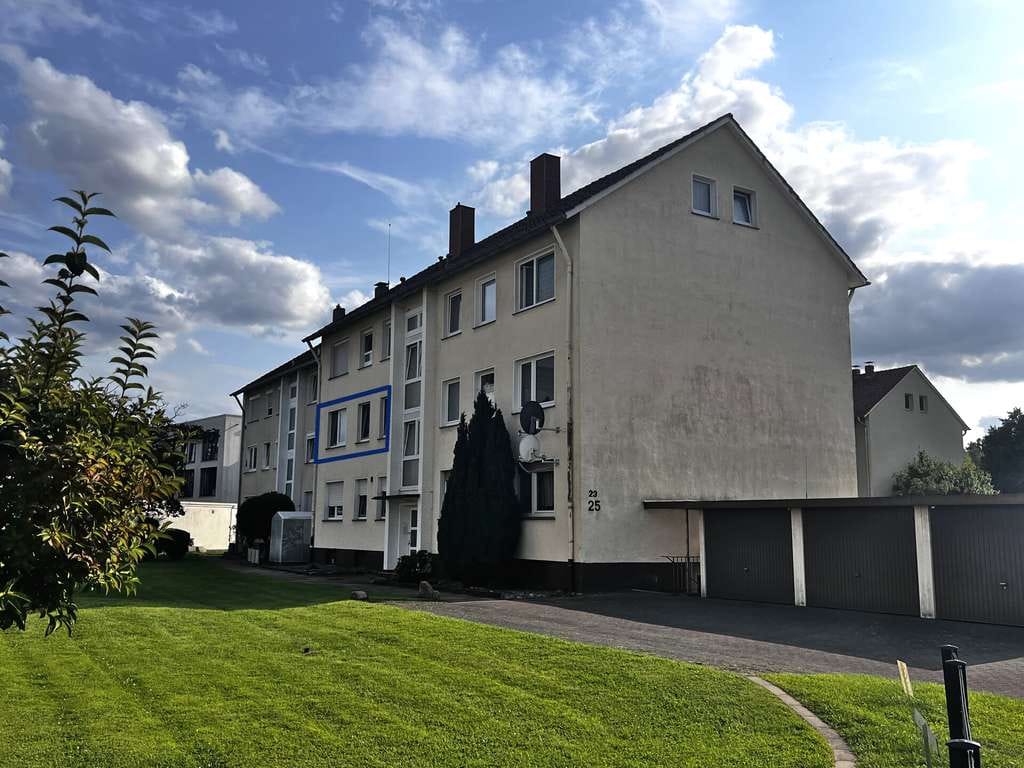 Immobilie in Lage - Charmante Eigentumswohnung mit Balkon - Bild 1
