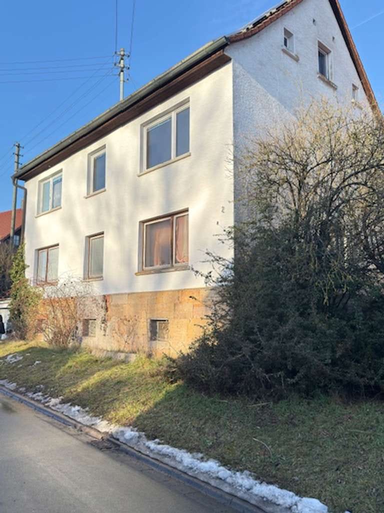 Immobilie in Mainleus - Ein- bis Zweifamilienhaus mit viel Potenzial und förderfähig - Bild 1
