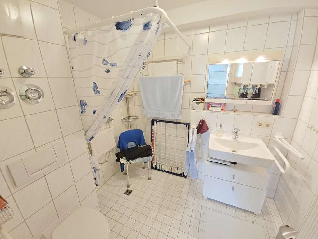 Immobilie in Bad Überkingen - Vermietete Seniorenwohnung mit Westbalkon und herrlichem Ausblick - Bild 4