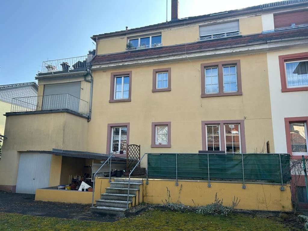 Immobilie in Bammental - Charmantes Dreifamilienhaus (DHH) in Bammental - Bild 1