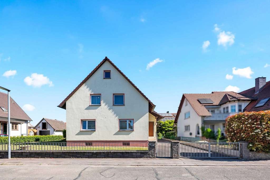 Immobilie in Ringsheim - Raum für die ganze Familie – Einfamilienhaus mit großem Garten und viel Potenzial - Bild 3