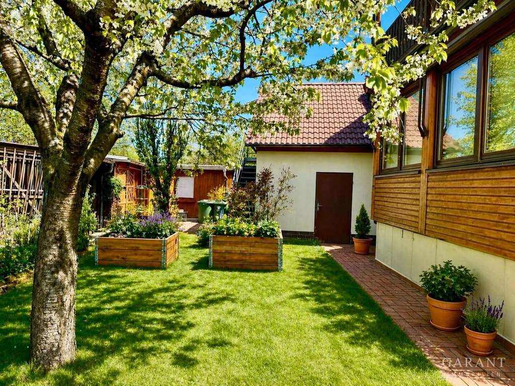 Immobilie in Scheßlitz - Scheßlitz- Zweifamilienhaus und Raumwunder in beliebter Wohnlage- ideal für Familie & Vermietung ! - Bild 1