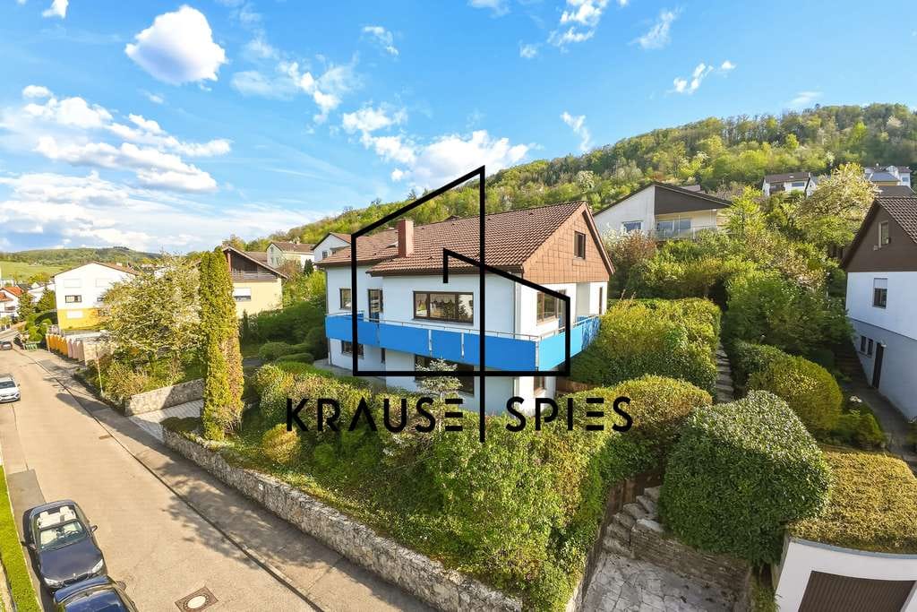 Immobilie in Ingelfingen - Provisionsfreies Haus mit Einliegerwohnung, ausgebautem Dachgeschoss, Balkon, Garage und Weitblick - Bild 0
