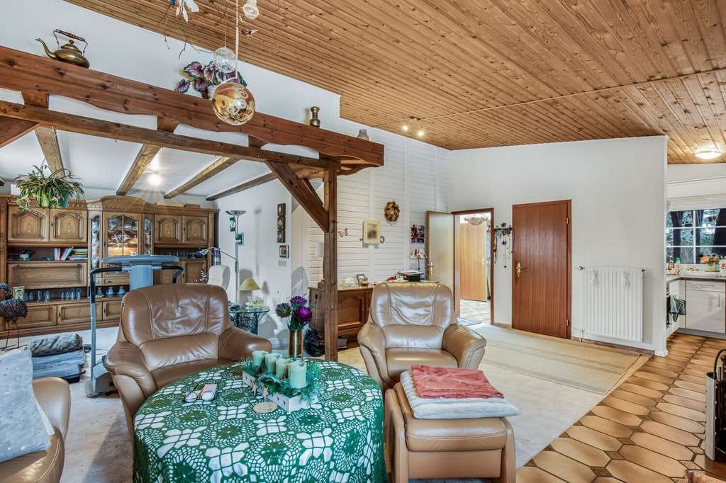 Immobilie in Ahlefeld-Bistensee - Naturnaher Bungalow mit Einliegerwohnung und Ausbaupotenzial - Bild 3
