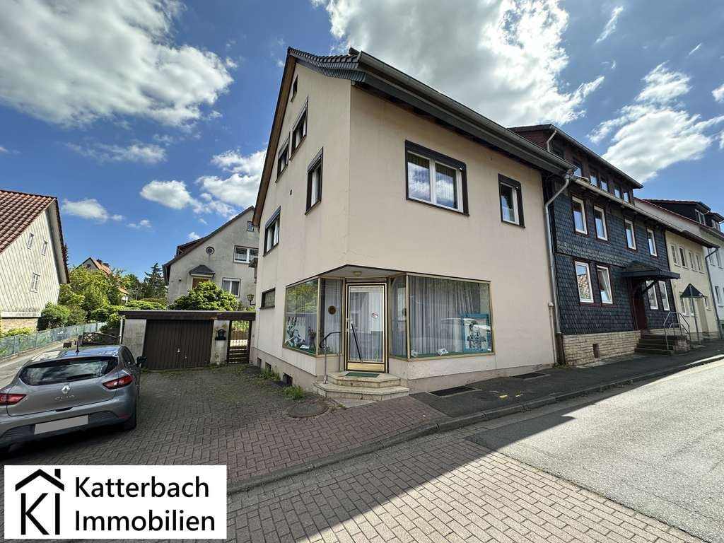 Immobilie in Bad Gandersheim - Großzügiges Mehrfamilienhaus mit 5 Einheiten in Bad Gandersheim - Bild 1