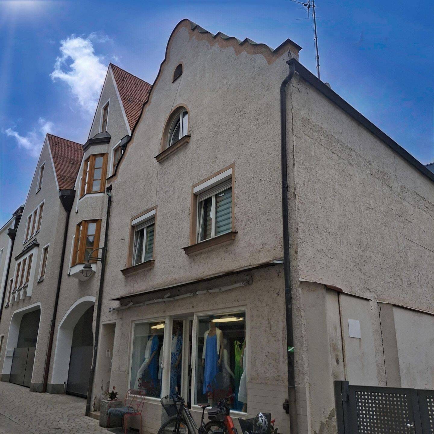 Immobilie in Schwandorf - Schnuckeliges Wohn- und Geschäftshaus in der zentralen Innenstadt von Schwandorf - Bild 0
