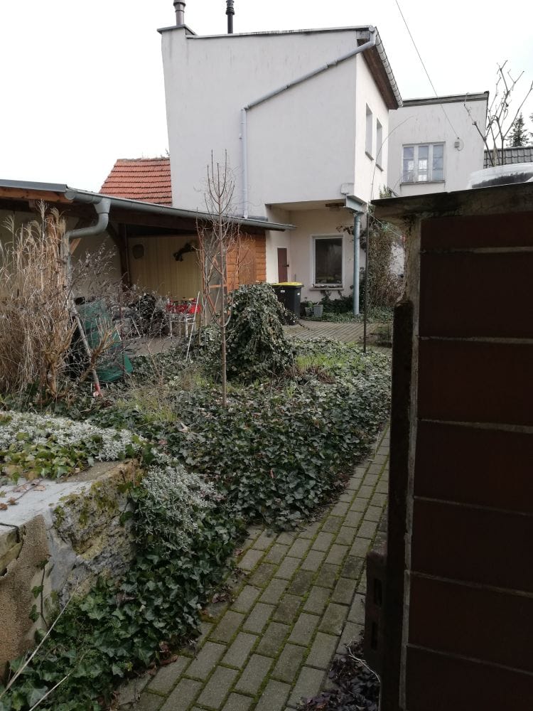 Immobilie in Rathenow - Kleines Grundstück mit zwei Gebäuden und Innenhof - Bild 2