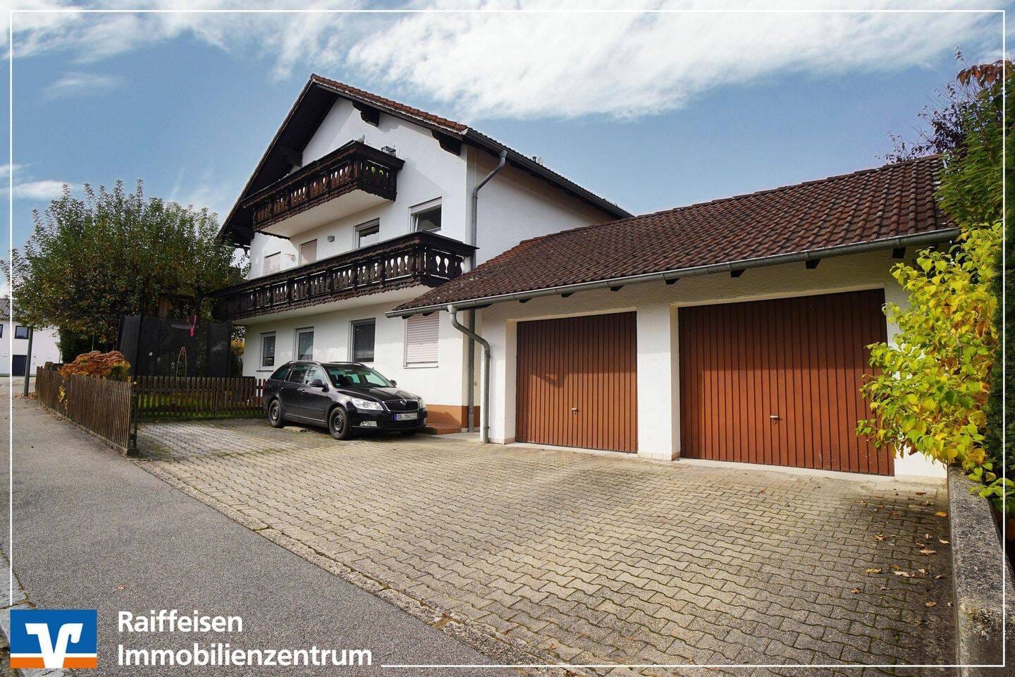 Immobilie in Hunderdorf - Attraktives Mehrfamilienhaus in Hunderdorf: Modernisierte Immobilie mit Photovoltaikanlage - Bild 2