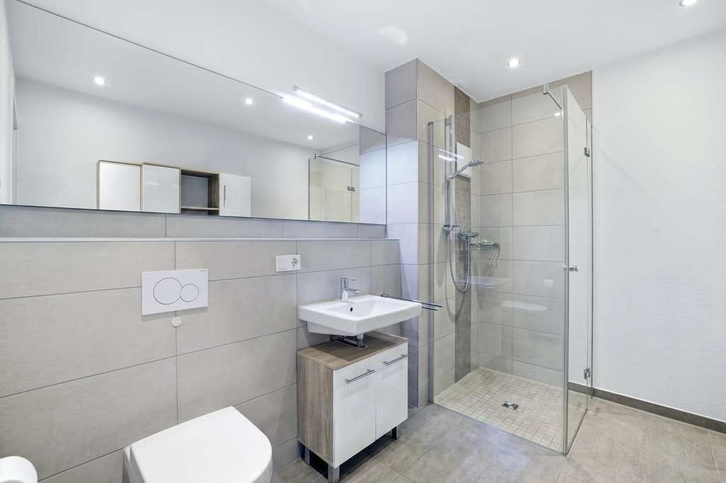Immobilie in Kissing - Moderne, vermietete 2-Zimmer-Wohnung mit Balkon im idyllischen Kissing - Bild 2