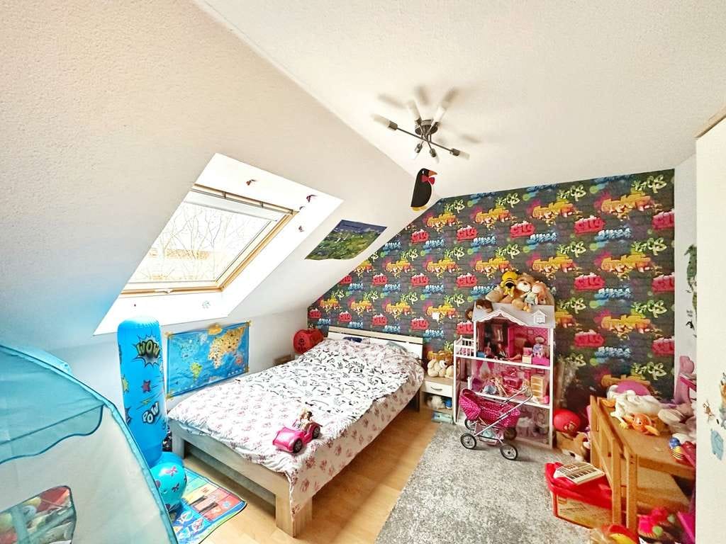 Immobilie in Bretten - Kapitalanlage mit Wohnqualität: Lichtdurchflutete 3-Zimmer-Wohnung in guter Wohnlage von Bretten! - Bild 2