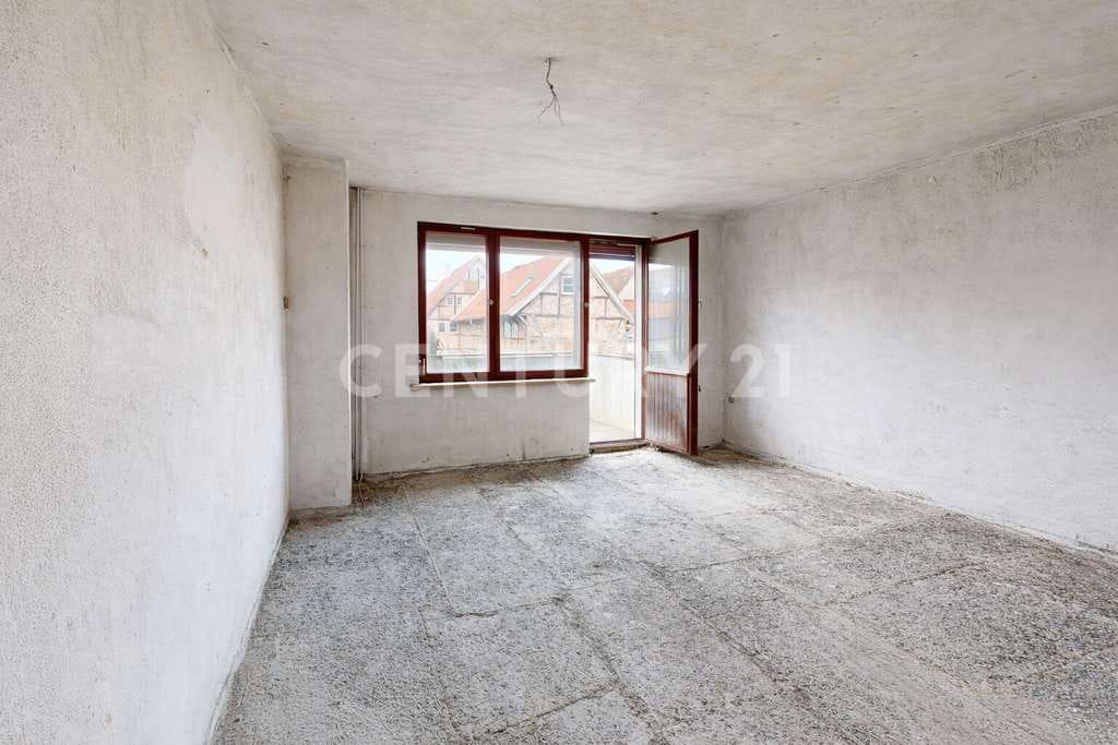 Immobilie in Barth - Viel Raum für Ihre Ideen – Reihenhaus mit Ausbaupotenzial und Garage - Bild 2