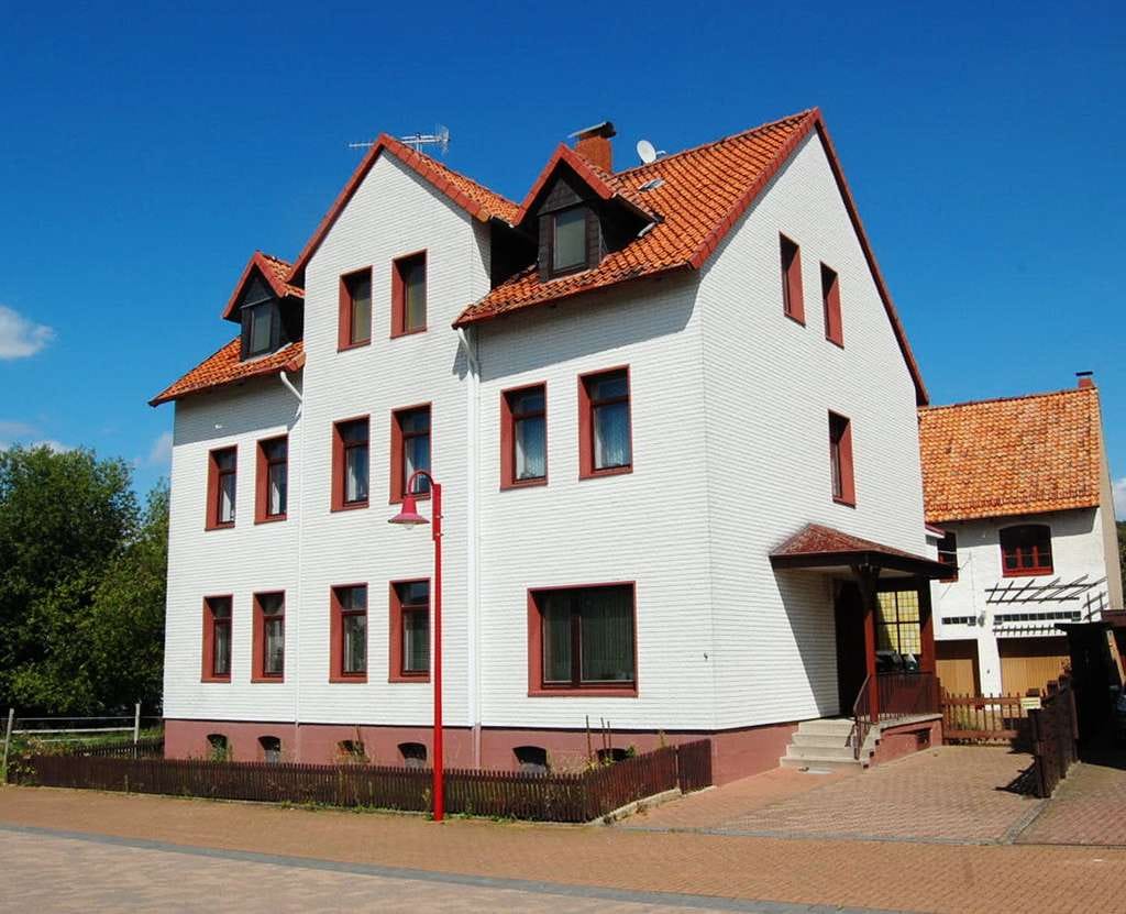 Immobilie in Duingen - Historisches Wohnhaus mit 3 WE und  Nebengebäuden- Ihr Angebot? - Bild 3