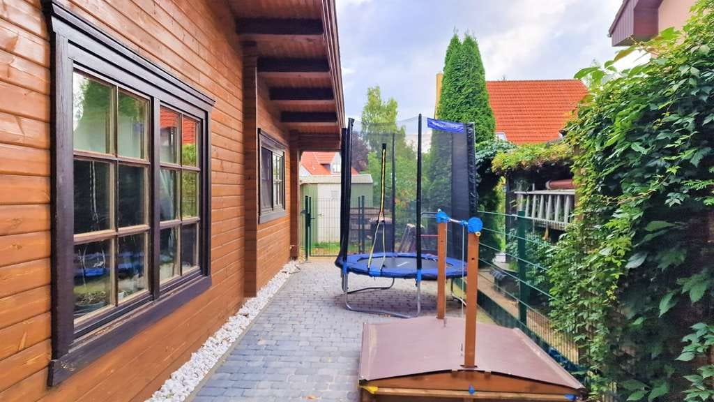 Immobilie in Möser - Traumimmobilie für junge Familien – ruhig Wohnen & sicher aufwachsen - Bild 2