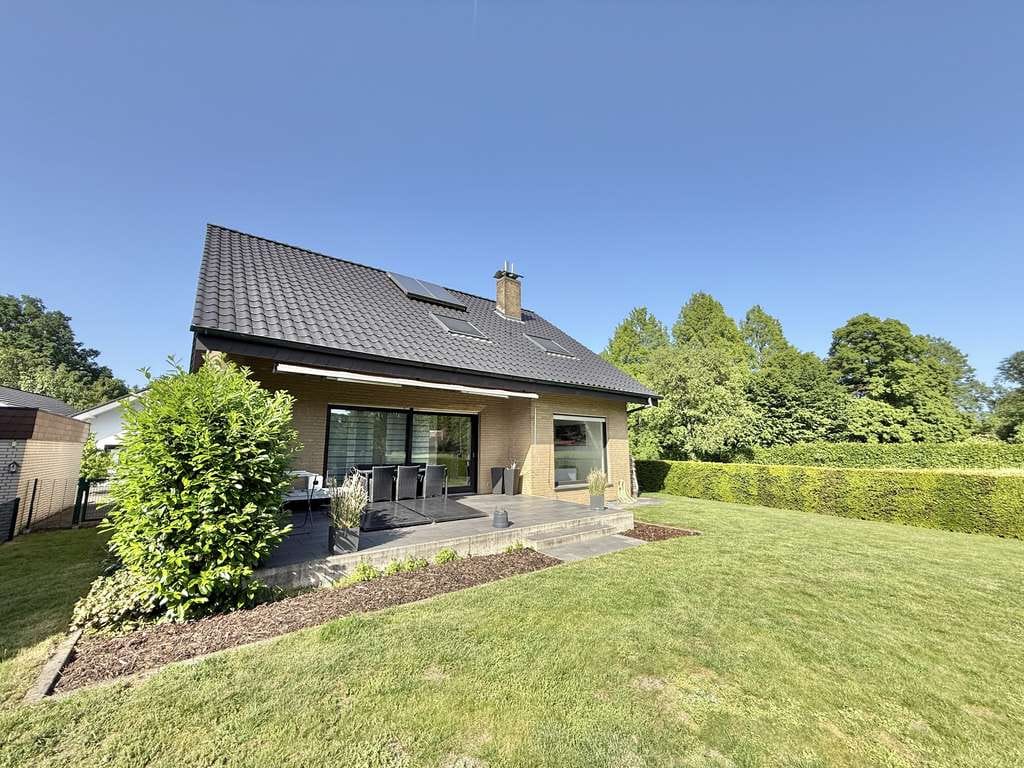 Immobilie in Ennigerloh - Modernisiertes Einfamilienhaus mit Loft-Charakter in ruhiger Sackgassenlage von Ostenfelde - Bild 3