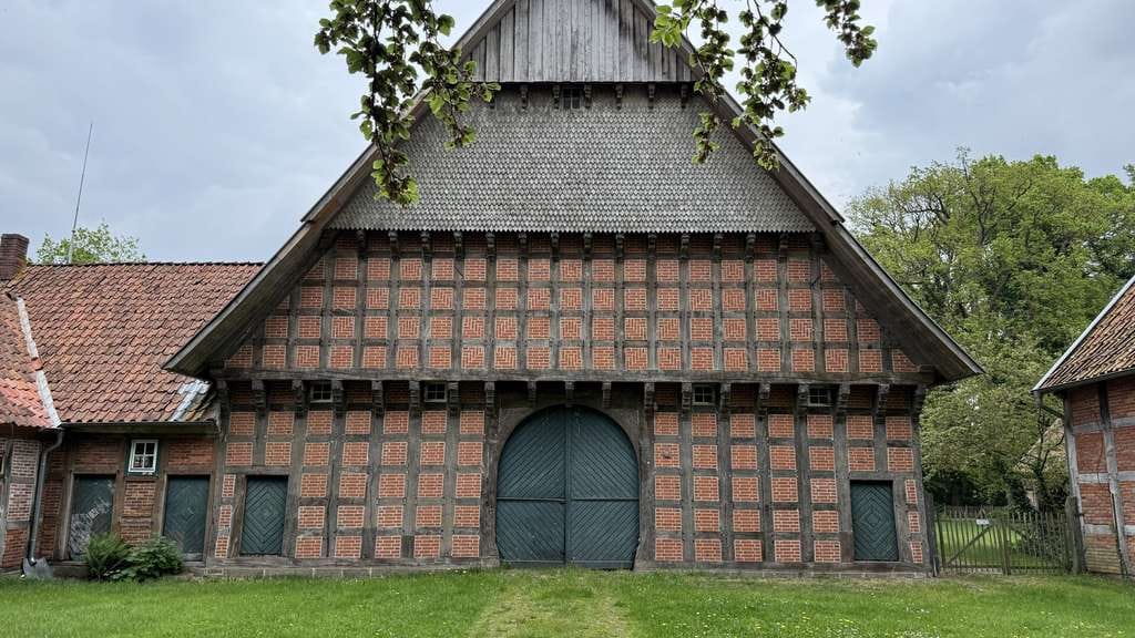 Immobilie in Gehrde - 85 ha Fachwerkhof / Gutshof mit Eigenjagd - Bild 4