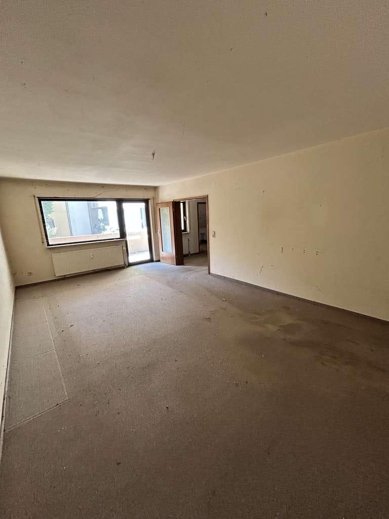 Immobilie in Hockenheim - Sofort verfügbar: Bezugsfreie Erdgeschosswohnung mit Balkon, Hobbyraum und Stellplatz - Bild 3