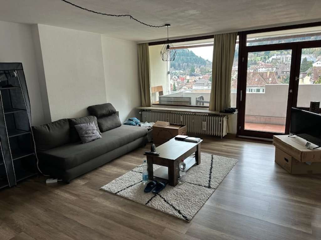 Immobilie in Bad Liebenzell - Kapitalanlage oder Eigennutzung: Gepflegte Wohnung mit Südwest-Balkon - Bild 0