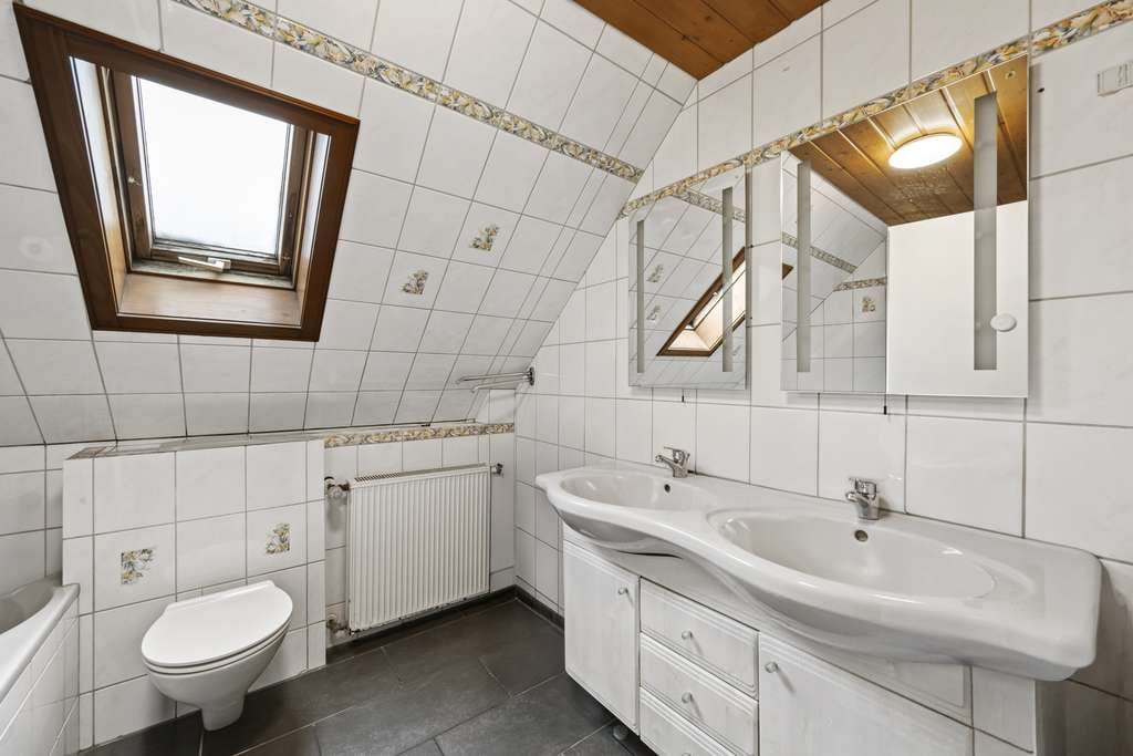 Immobilie in Haiterbach - Einfamilienhaus mit Renditepotenzial - Ideal für Familien oder Kapitalanleger - Bild 3