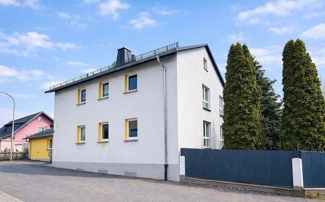 Immobilie in Döhlau - *Großzügiges Mehrgenerationenhaus in Döhlau - ein Zuhause mit Raum für Leben, Familie und Zukunft* - Bild 1