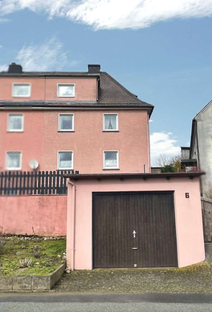 Immobilie in Feilitzsch - *6 Zimmer, 2 Küchen, große Garage* - Bild 1
