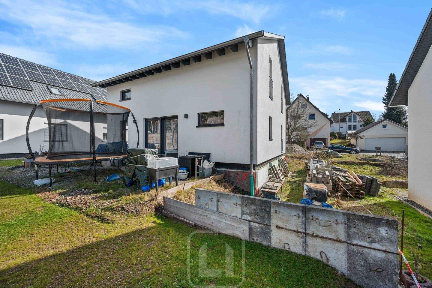 Immobilie in Oberreichenbach - Großzügiges Wohnhaus | Wärmepumpe | energieeffizient | gehobene Ausstattung | Garten - Bild 3