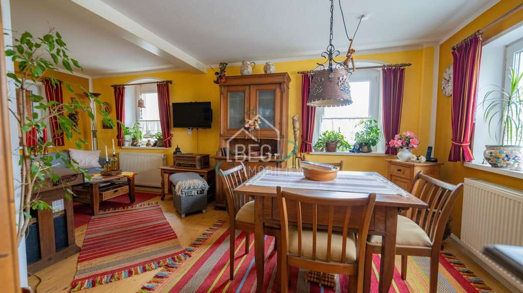 Immobilie in Rot am See - Charmantes Bauernhaus mit großem Grundstück, Scheune, Nebengebäuden und Entwicklungspotenzial - Bild 4