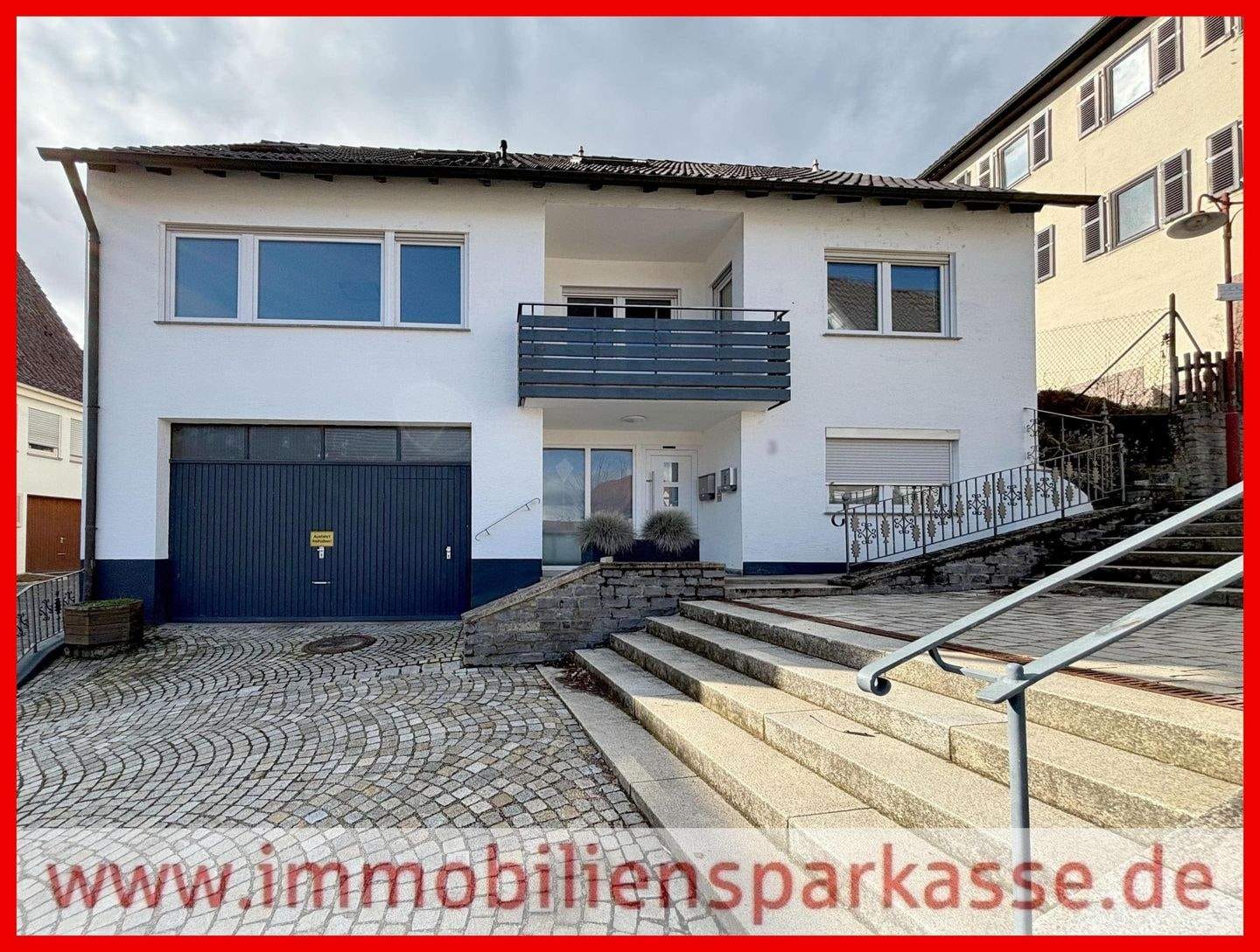 Immobilie in Wiernsheim - Familienparadies in der Ortsmitte mit Terrasse und Einliegerwohnung! - Bild 0