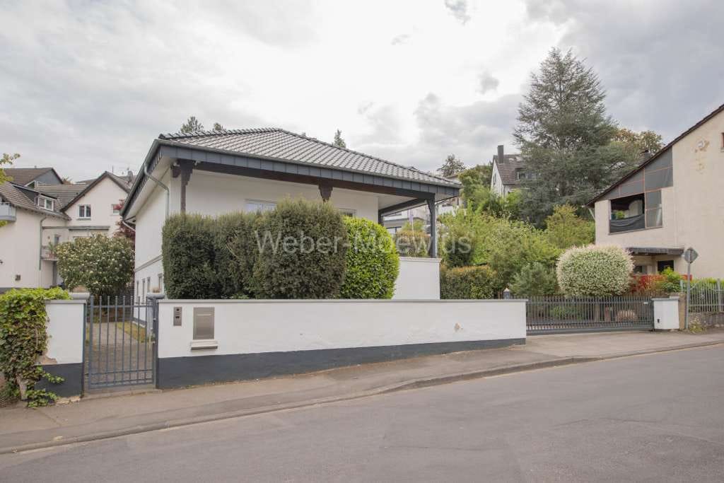 Immobilie in Wachtberg - Einzigartiges Architektenhaus mit Einlieger, traumhafter Dachterrasse, Wintergarten & Whirlpool - Bild 4