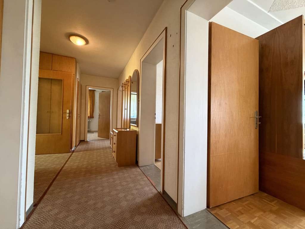 Immobilie in Lottstetten - Viel Raum für Ideen - Einfamilienhaus in Lottstetten mit Garten - Bild 4